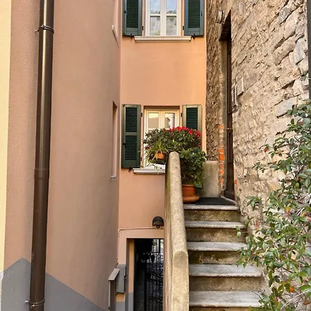 Holiday home Viacoloniola37 *